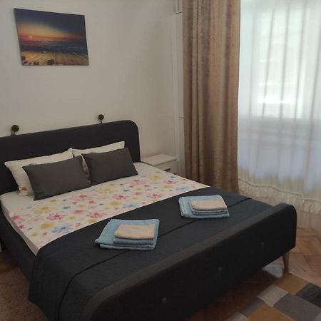 Nice Studio In Old Town Bucureşti Ngoại thất bức ảnh