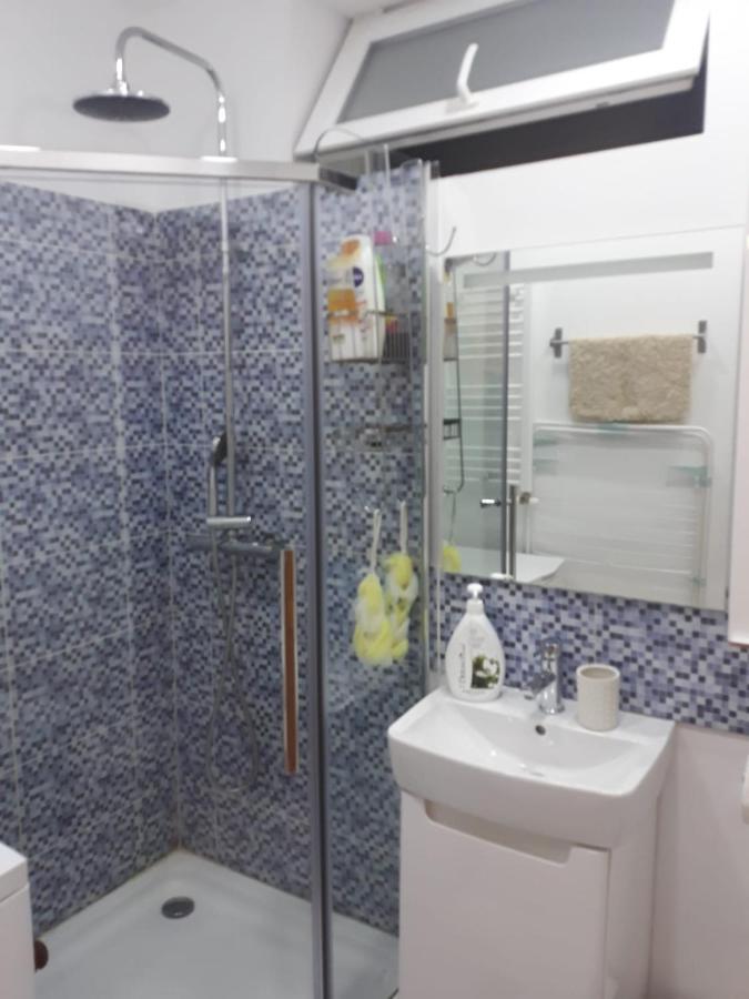 Nice Studio In Old Town Bucureşti Ngoại thất bức ảnh