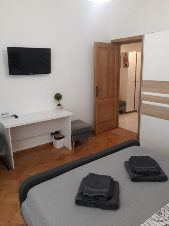Nice Studio In Old Town Bucureşti Ngoại thất bức ảnh