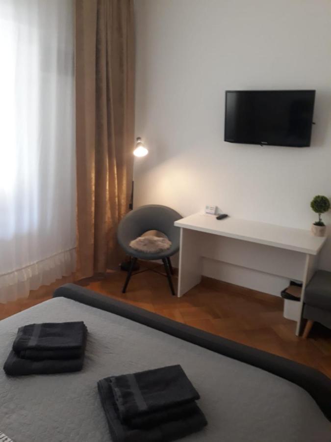 Nice Studio In Old Town Bucureşti Ngoại thất bức ảnh