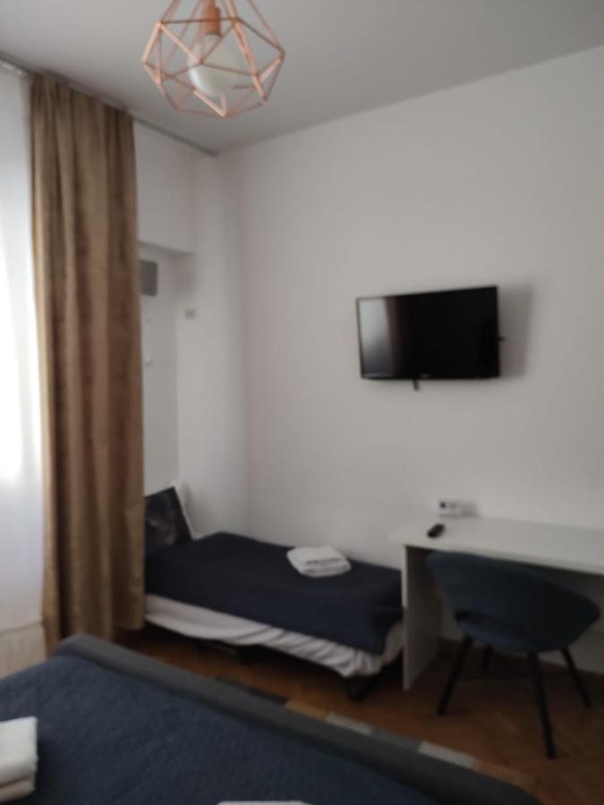 Nice Studio In Old Town Bucureşti Ngoại thất bức ảnh