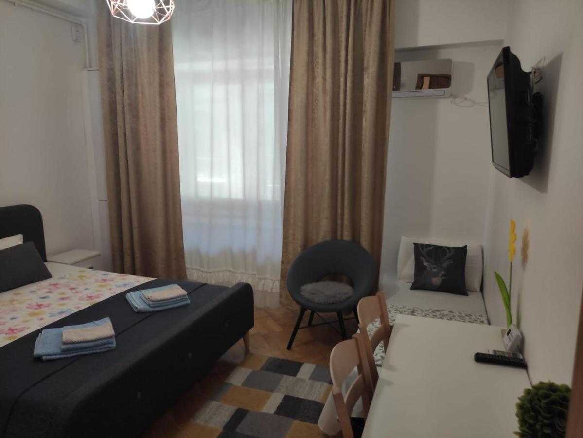 Nice Studio In Old Town Bucureşti Ngoại thất bức ảnh